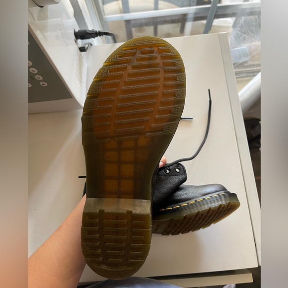 Dr. Martens 1460 WOMEN'S PASCAL
VIRGINIA LEATHER BOOTS - Picture 4 of 5